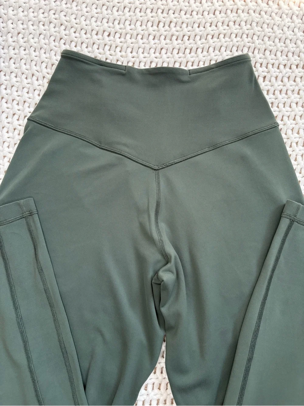 lululemon align hr wide leg pant 31” in dark forest size 6